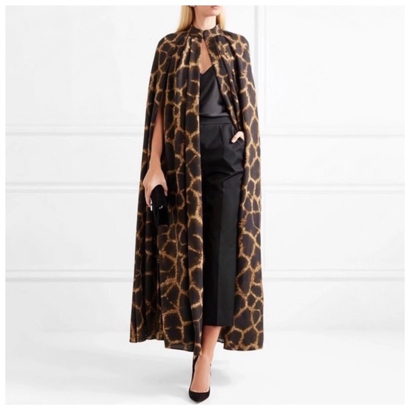 Tops - ❄️ Long Leopard Print Opera Cape